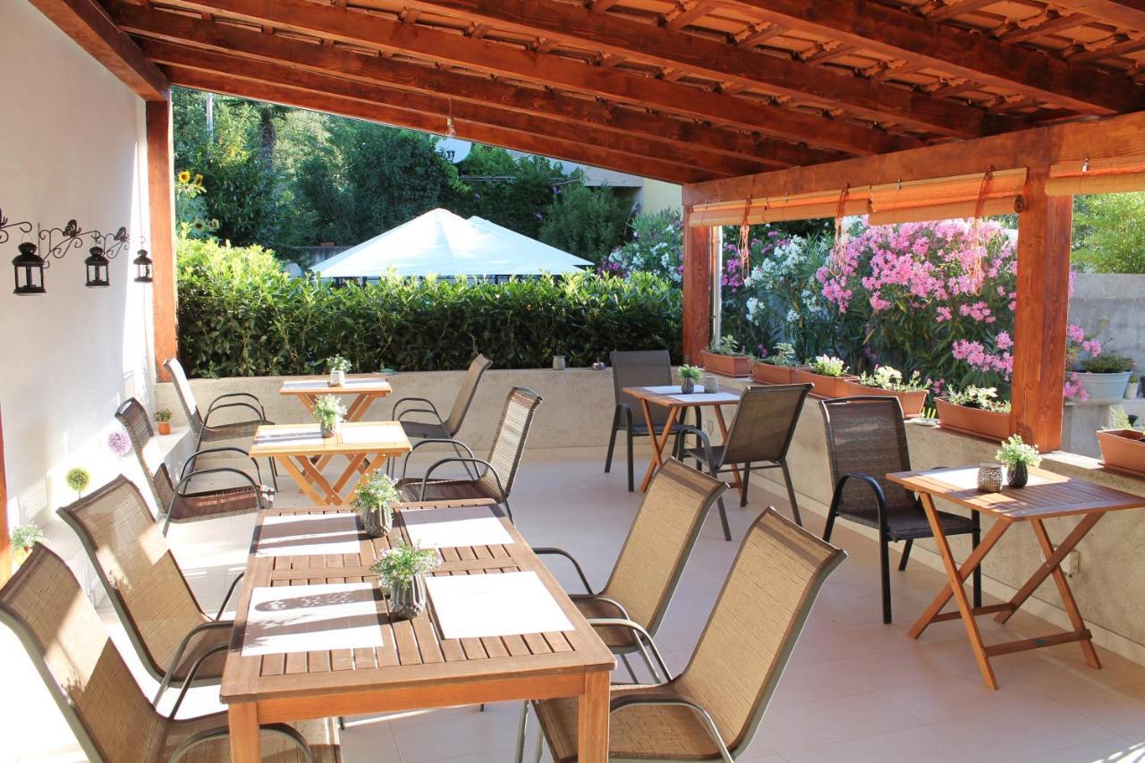 Boutique Hotel Castello Gulich โปเรช ภายนอก รูปภาพ