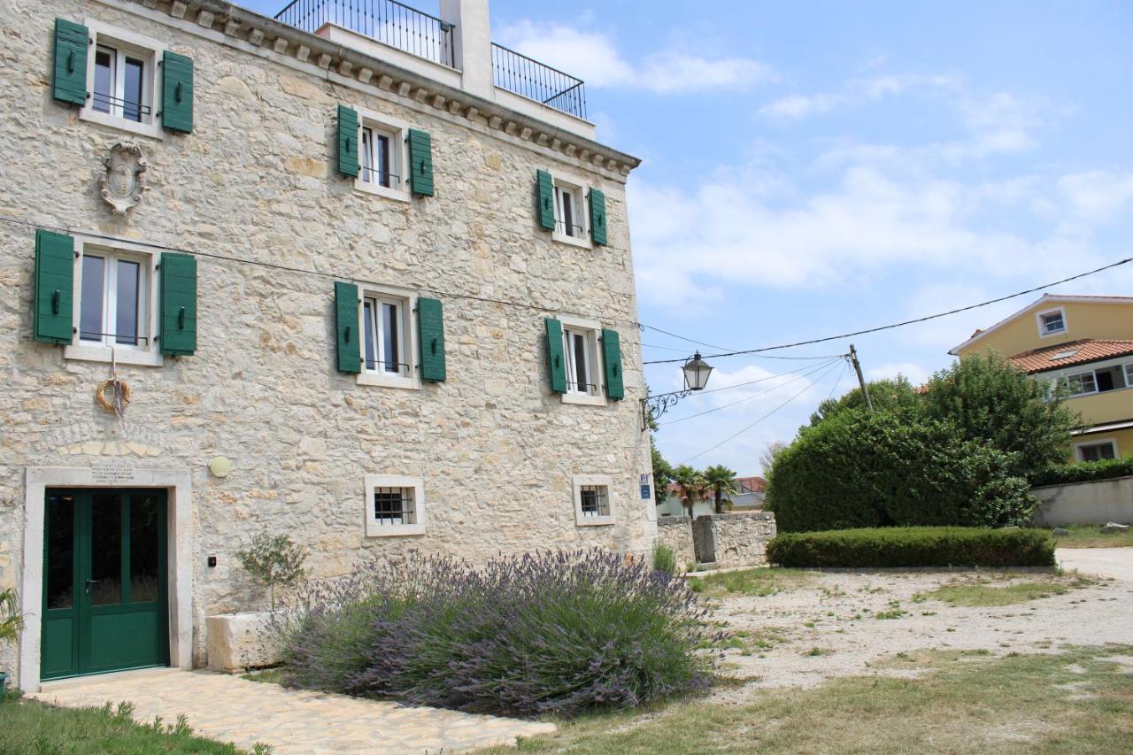 Boutique Hotel Castello Gulich โปเรช ภายนอก รูปภาพ