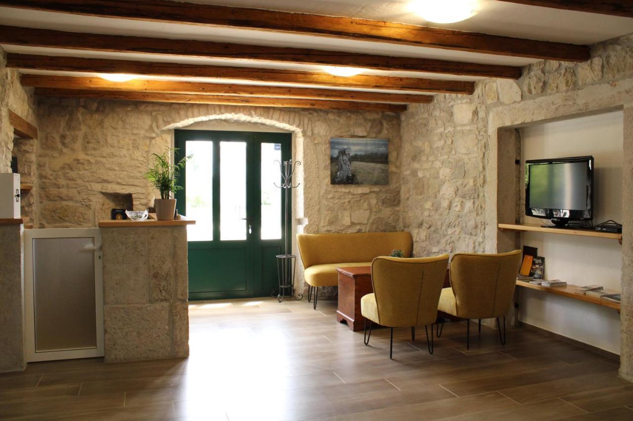 Boutique Hotel Castello Gulich โปเรช ภายนอก รูปภาพ