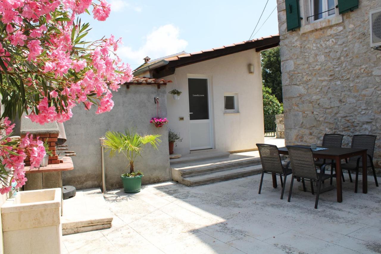 Boutique Hotel Castello Gulich โปเรช ภายนอก รูปภาพ