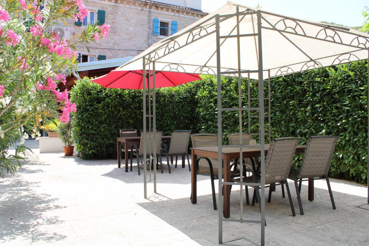 Boutique Hotel Castello Gulich โปเรช ภายนอก รูปภาพ