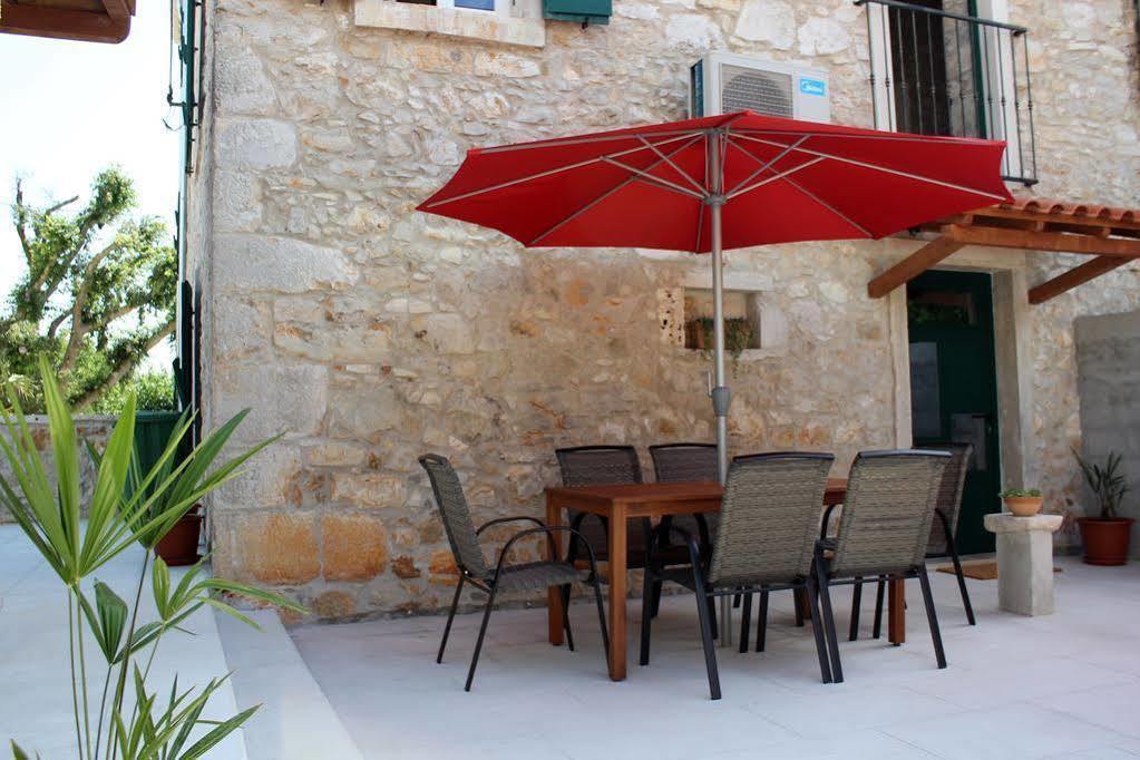 Boutique Hotel Castello Gulich โปเรช ภายนอก รูปภาพ