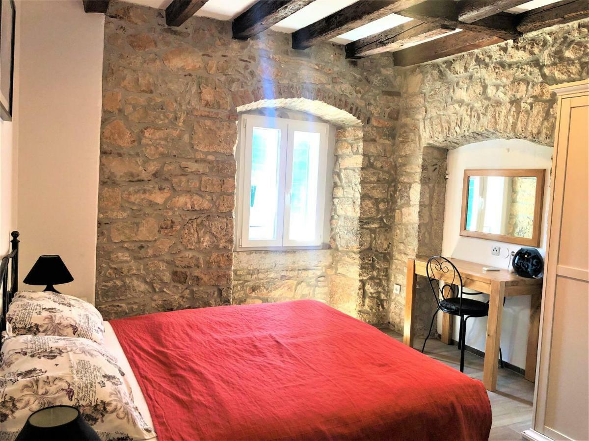 Boutique Hotel Castello Gulich โปเรช ภายนอก รูปภาพ