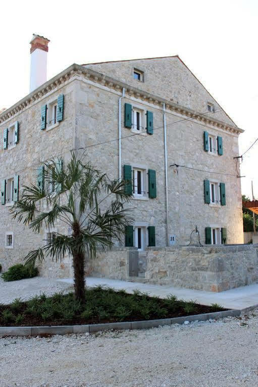 Boutique Hotel Castello Gulich โปเรช ภายนอก รูปภาพ